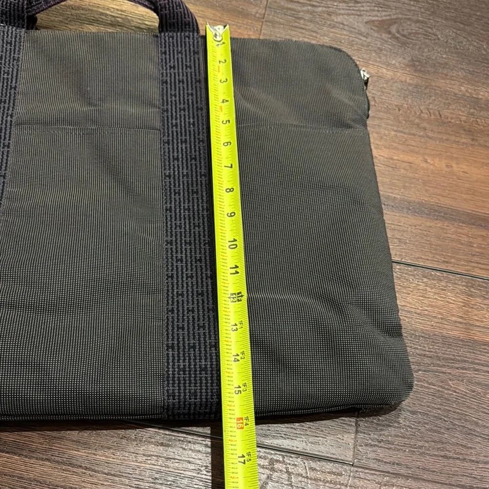 Hermes Pre Owned Gray Canvas with Pockets Laptop Bag Durable and Minimalist